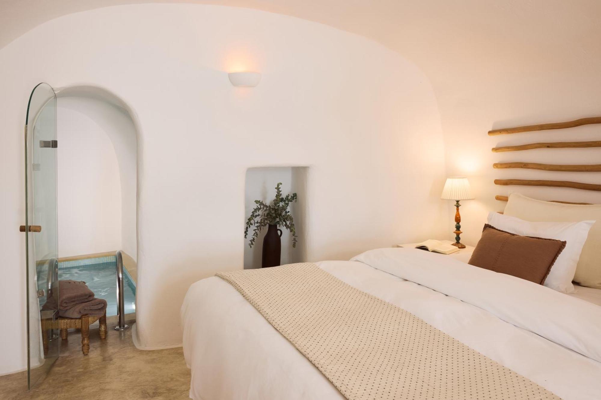 Iconic Santorini, A Boutique Cave Hotel By Sandglass Imerovigli  Exterior photo